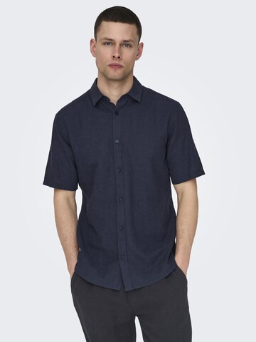 Coupe slim Chemise 'CAIDEN' Only & Sons en bleu