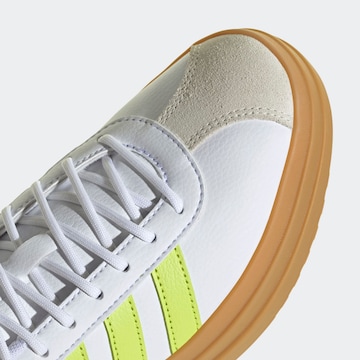 ADIDAS SPORTSWEAR Sneakersy niskie 'Court Bold' w kolorze biały