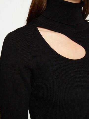 Morgan Sweter w kolorze czarny