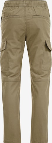 WE Fashion Regular Trousers in Green