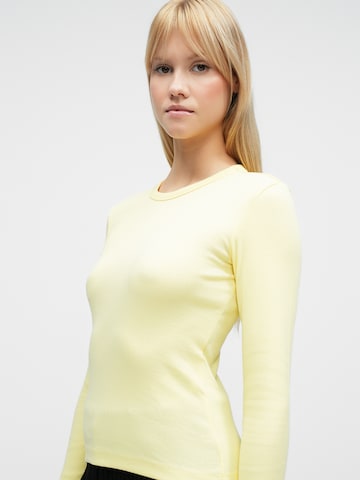 VERO MODA Тениска 'VMCHLOE' в жълто