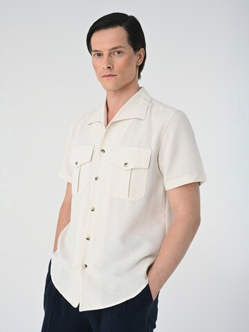 Antioch Regular fit Button Up Shirt 'RI ' in Beige