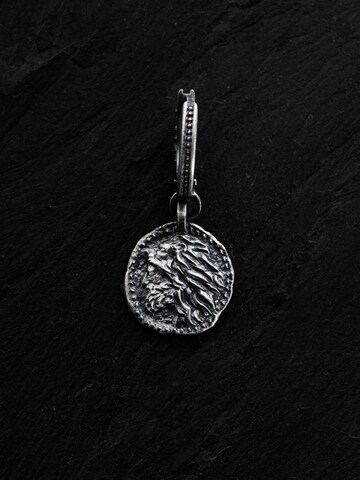 REYTEL Earring 'ANTIC NUMMUM. POWER IS LIMITLESS' in Silver