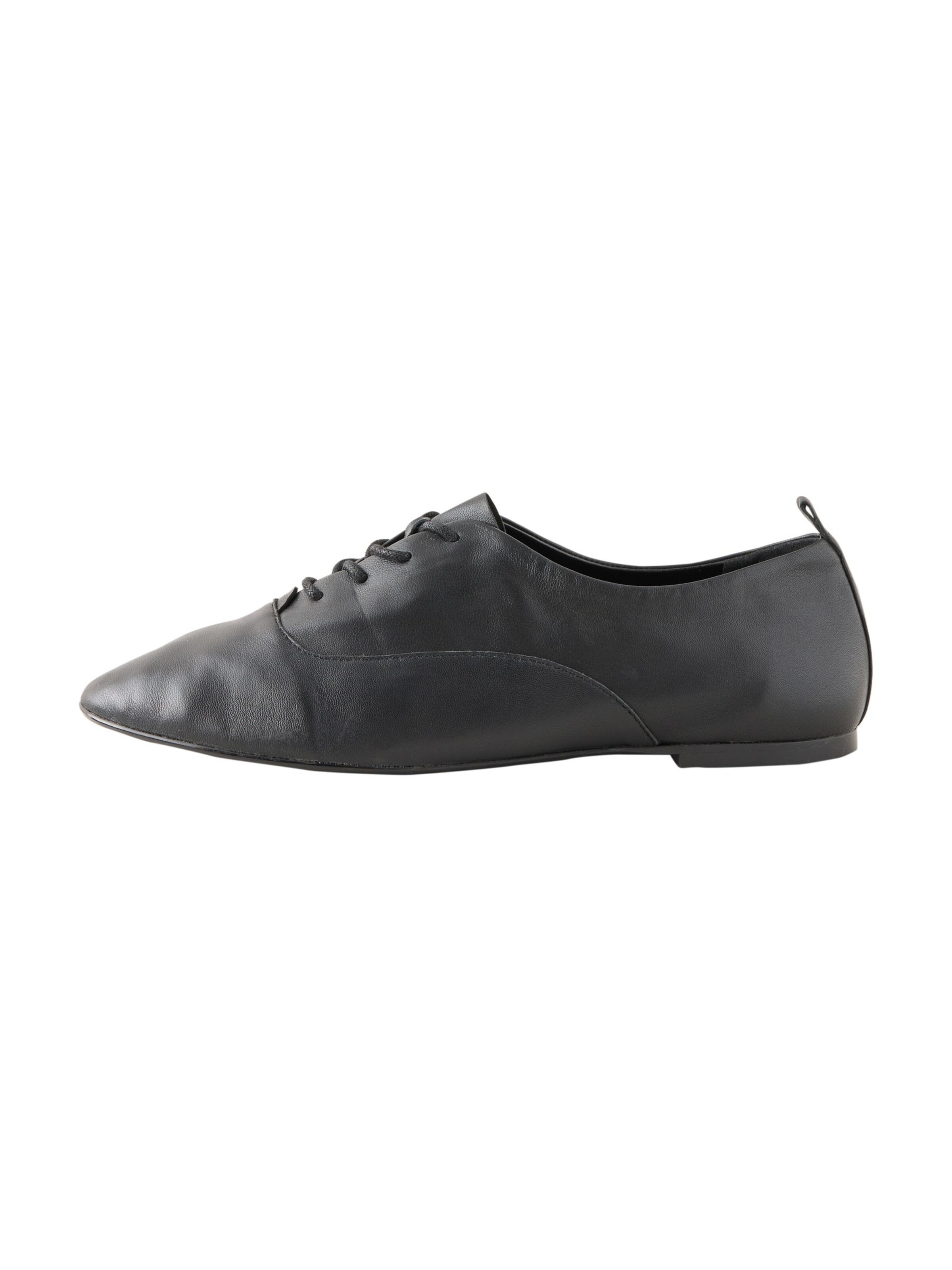 Chaussure à lacets 'Forever Comfort' Next en noir : devant
