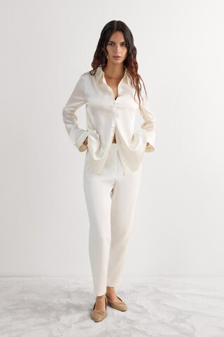 INTIMISSIMI Slim fit Pants in White
