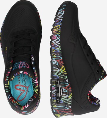 Baskets basses 'Loving Love' SKECHERS en noir