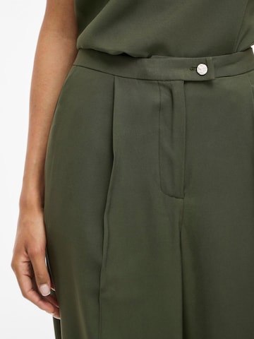 Baggy Pantalon à pince 'VIMarlee' VILA en vert