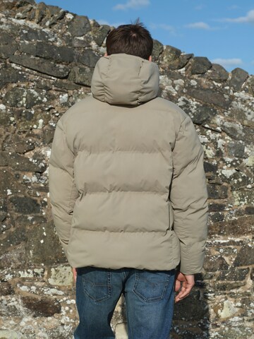 Next Зимняя куртка в Серый