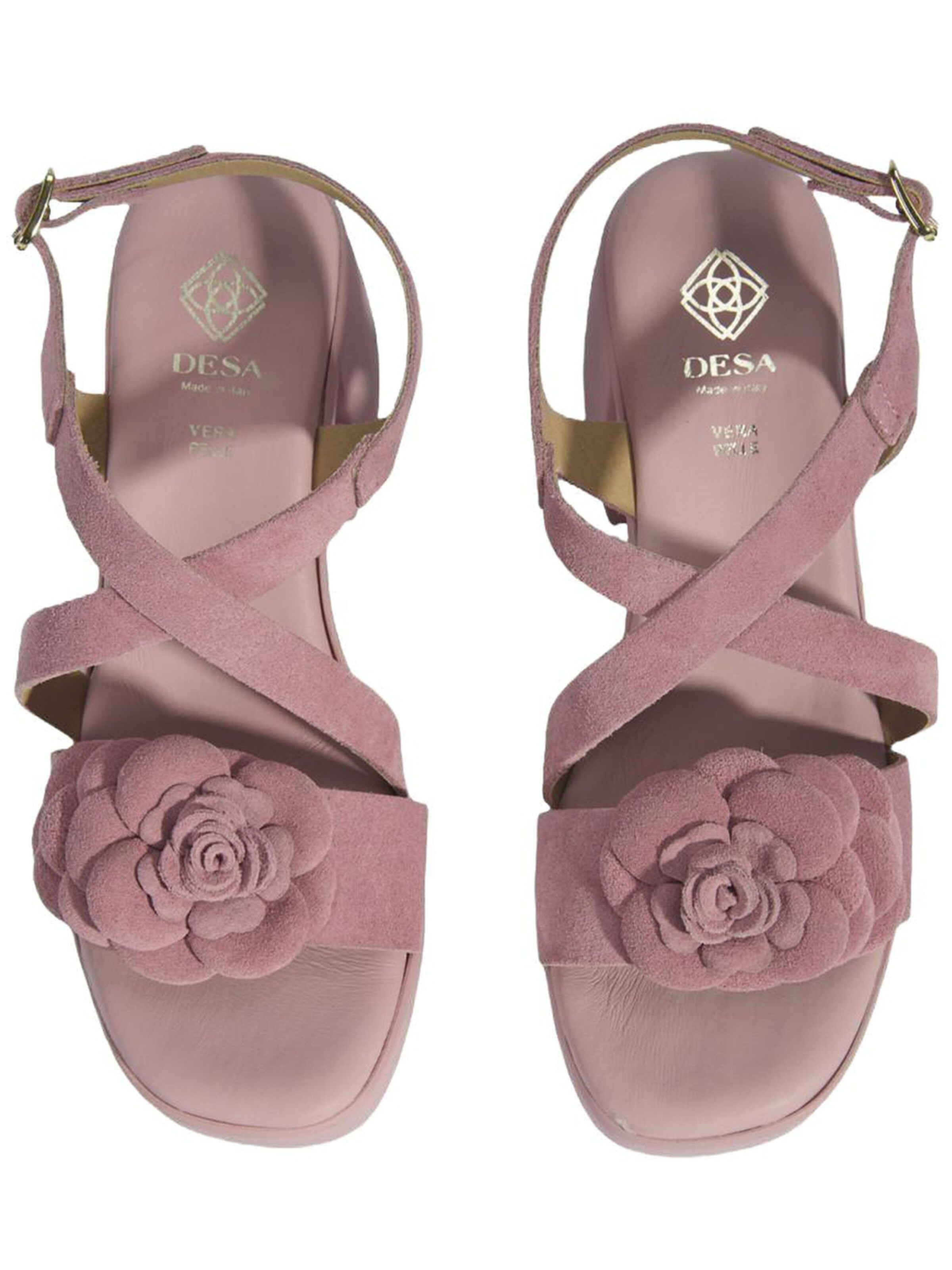 Desa Sandale‌ in Pink
