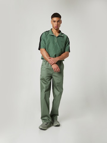 Loosefit Pantalon 'WILHELM' Sinned x ABOUT YOU en vert