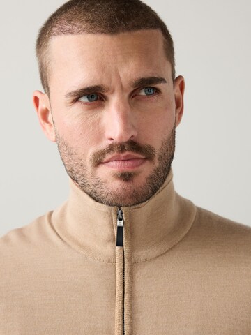 Next Strickjacke in Beige