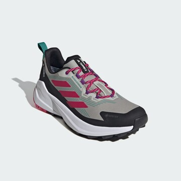 Chaussure basse 'Trailmaker 2.0 ' ADIDAS TERREX en gris