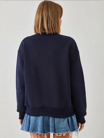 Bianco Lucci Sweatshirt in Blauw