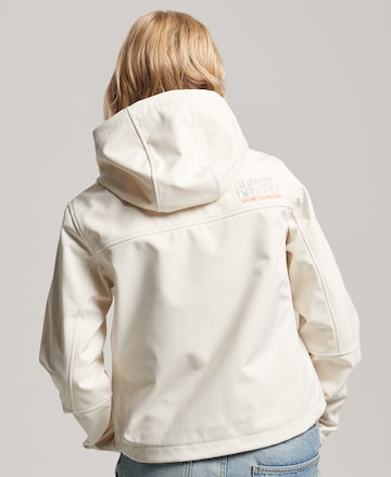 Veste mi-saison 'Code Trekker' Superdry en blanc