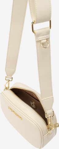 Love Moschino Axelremsväska i beige