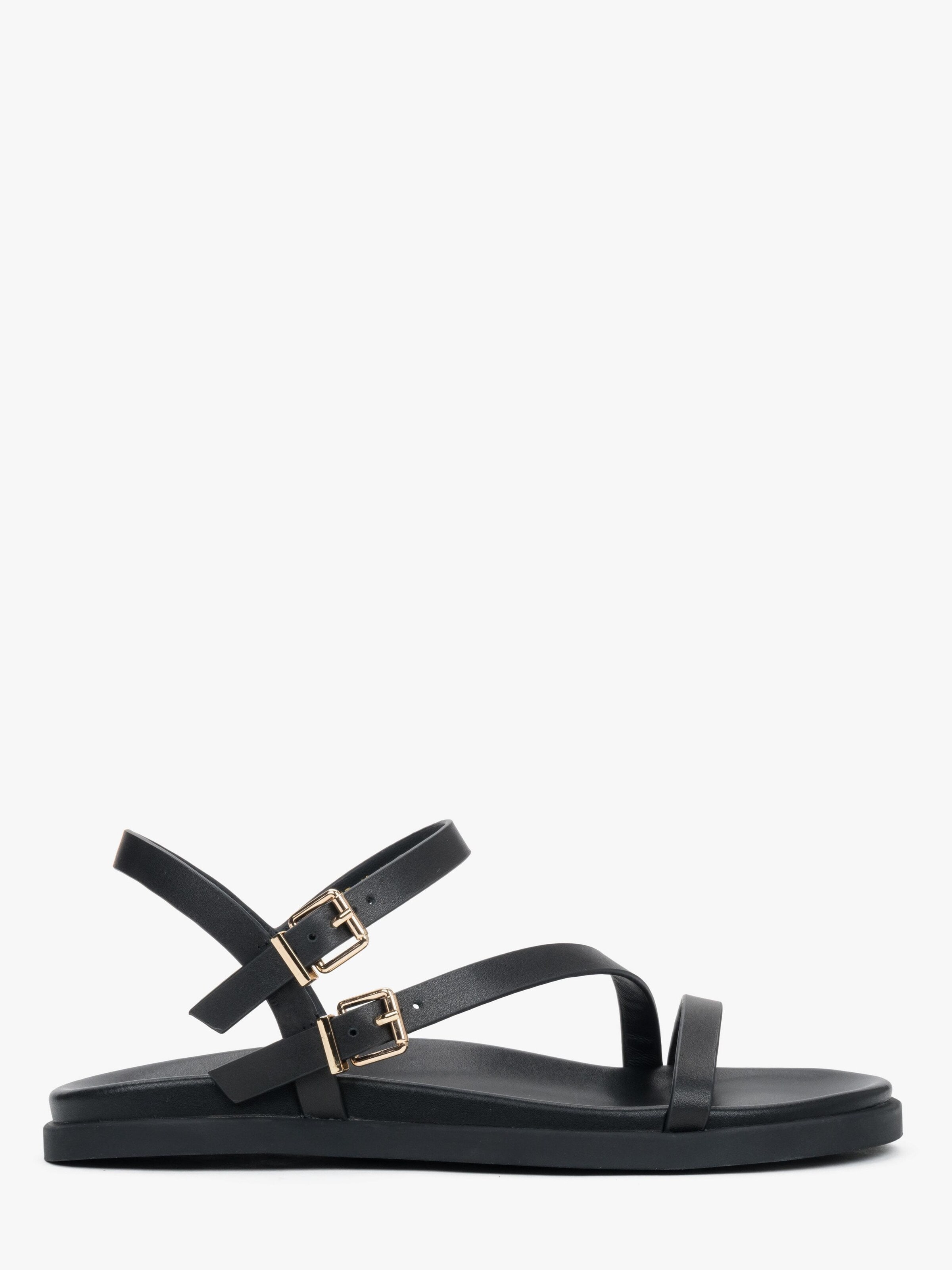 Estro Sandals '917-12-1' in Black: front
