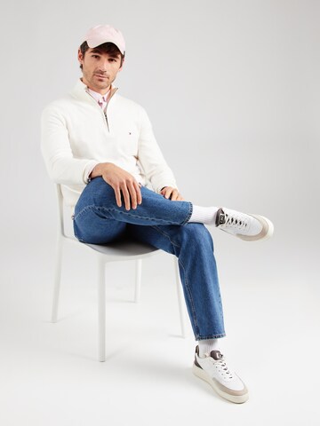 TOMMY HILFIGER Sweater in White