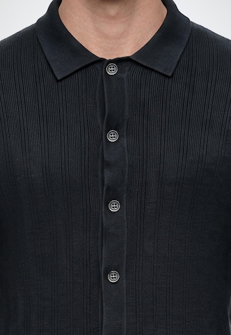 Abercrombie & Fitch Neuletakki värissä musta