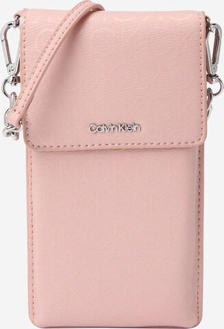 Calvin Klein Pouzdro na smartphone – pink: přední strana