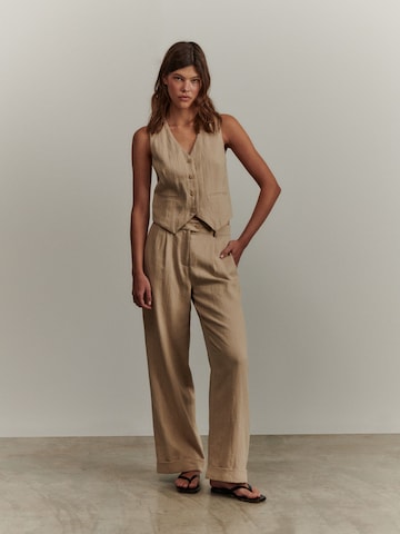 Wide Leg Pantalon à pince 'Marlena' ABOUT YOU x Marie von Behrens en beige