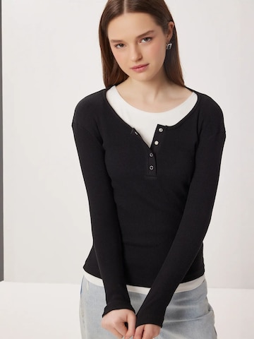 Happiness İstanbul Blouse in Zwart