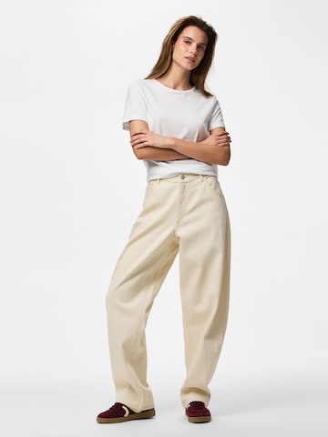 Barrel Jean 'PCGrace' PIECES en beige