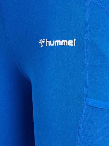 Hummel Skinny Sportbroek 'Chipo' in Blauw