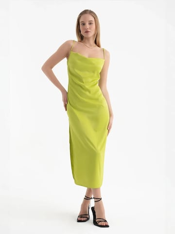 Abito di Hiccup in verde: frontale