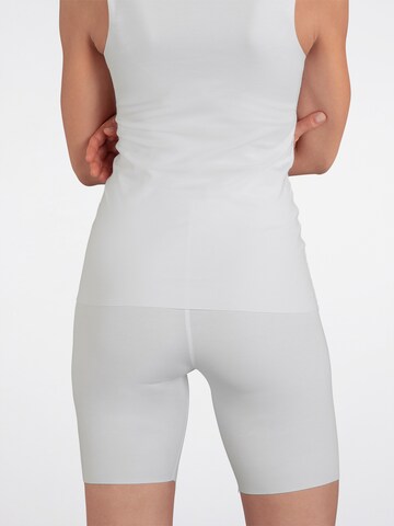 Pantaloni modelatori de la NATURANA pe alb