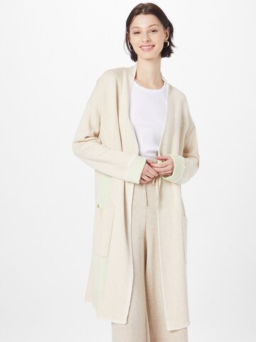 TAIFUN Gebreid vest in Beige: voorkant