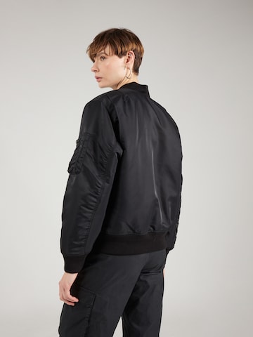 Veste mi-saison 'Olten' Carhartt WIP en noir