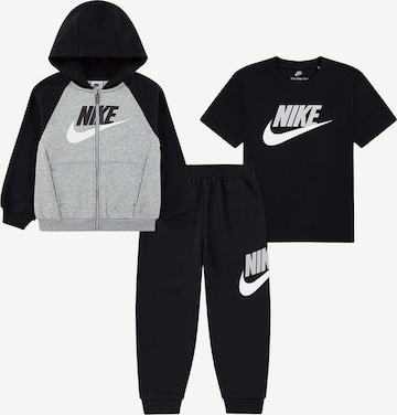 Nike Sportswear Set in Black: front