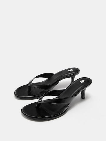 Pull&Bear Japonke | črna barva