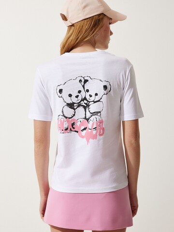 Tricou de la Happiness İstanbul pe alb