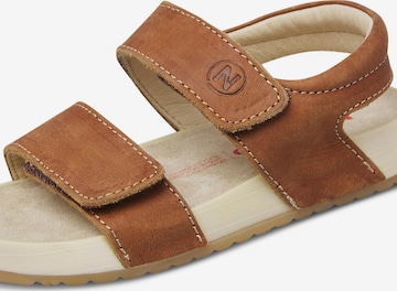 NATURINO Sandalen 'SALNY.' in Bruin: voorkant