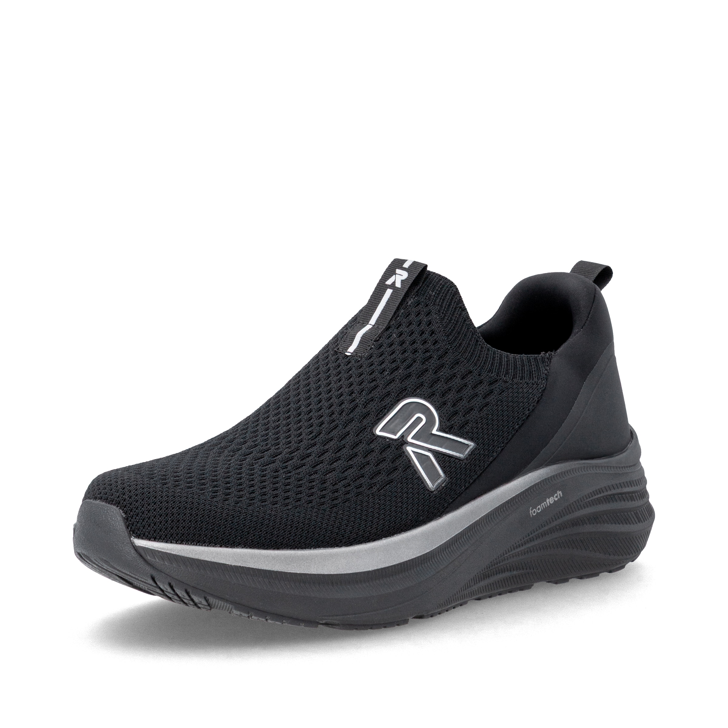 Baskets basses Rieker en noir : devant