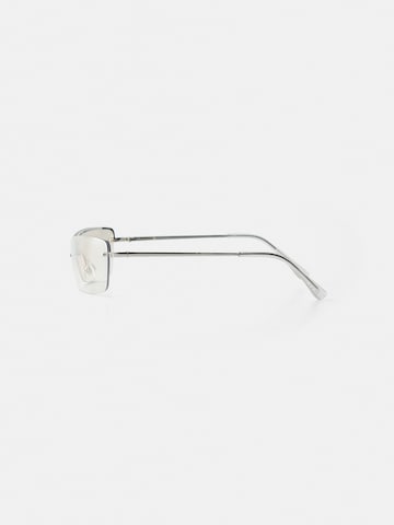 BershkaSunčane naočale - srebro boja