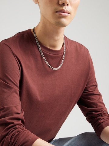 Tricou de la s.Oliver pe roșu