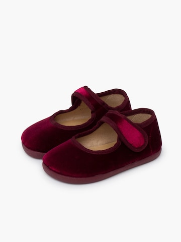 Scarpa bassa di Pisamonas in rosso