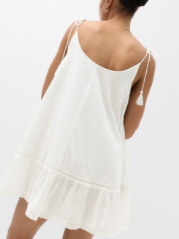 Robe Marks & Spencer en blanc