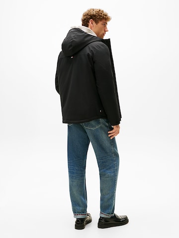 TOMMY HILFIGER Зимняя куртка в Черный