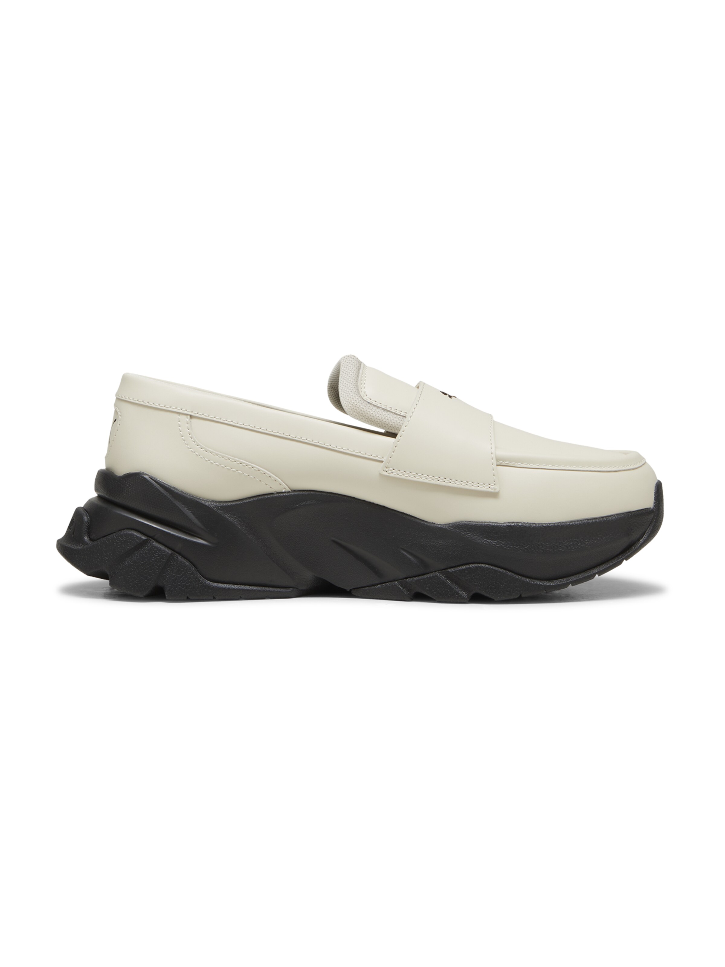PUMA Slip on -tennarit 'Loafyr' värissä valkoinen
