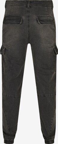 Tapered Jeans cargo di Urban Classics in nero