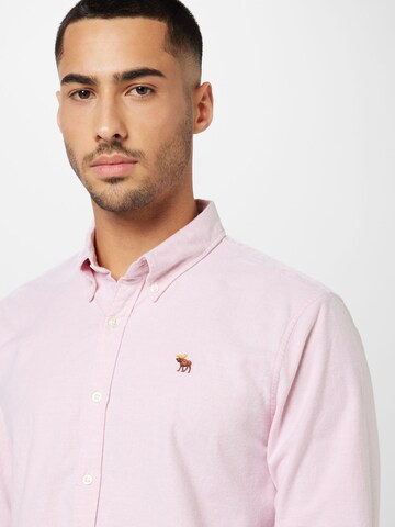 Abercrombie & Fitch Regularny krój Koszula w kolorze różowy