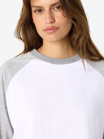 Noisy may - Camiseta en blanco