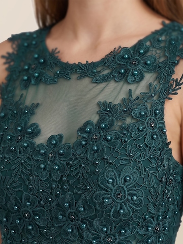 APART Cocktail Dress in Green