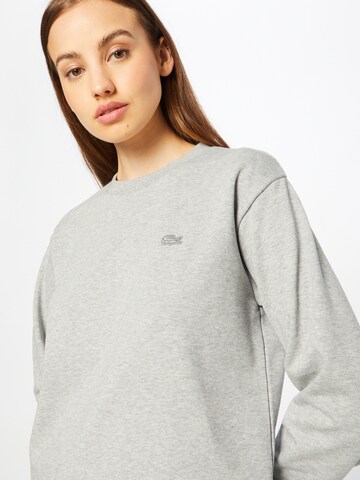 LACOSTE Kleid in Grau