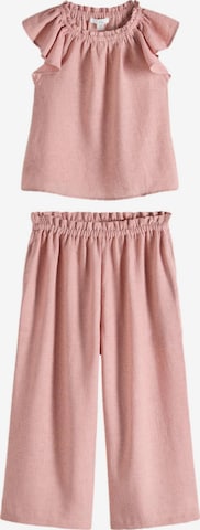 The Set Setti värissä vaaleanpunainen: etupuoli