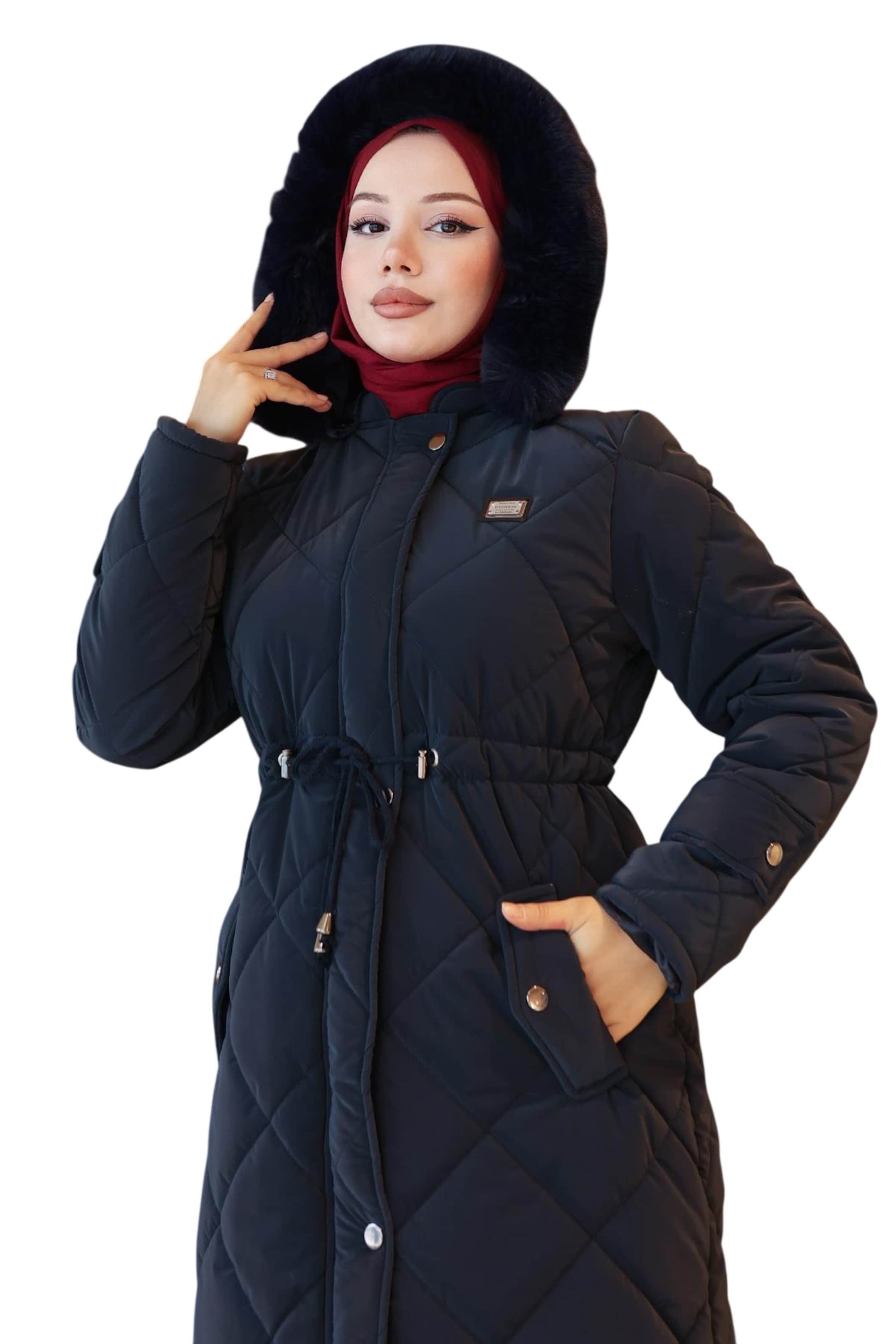 MODAMIHRAM Mantel in Schwarz