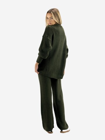 Elara Langesset ' Langesset ' in Grün